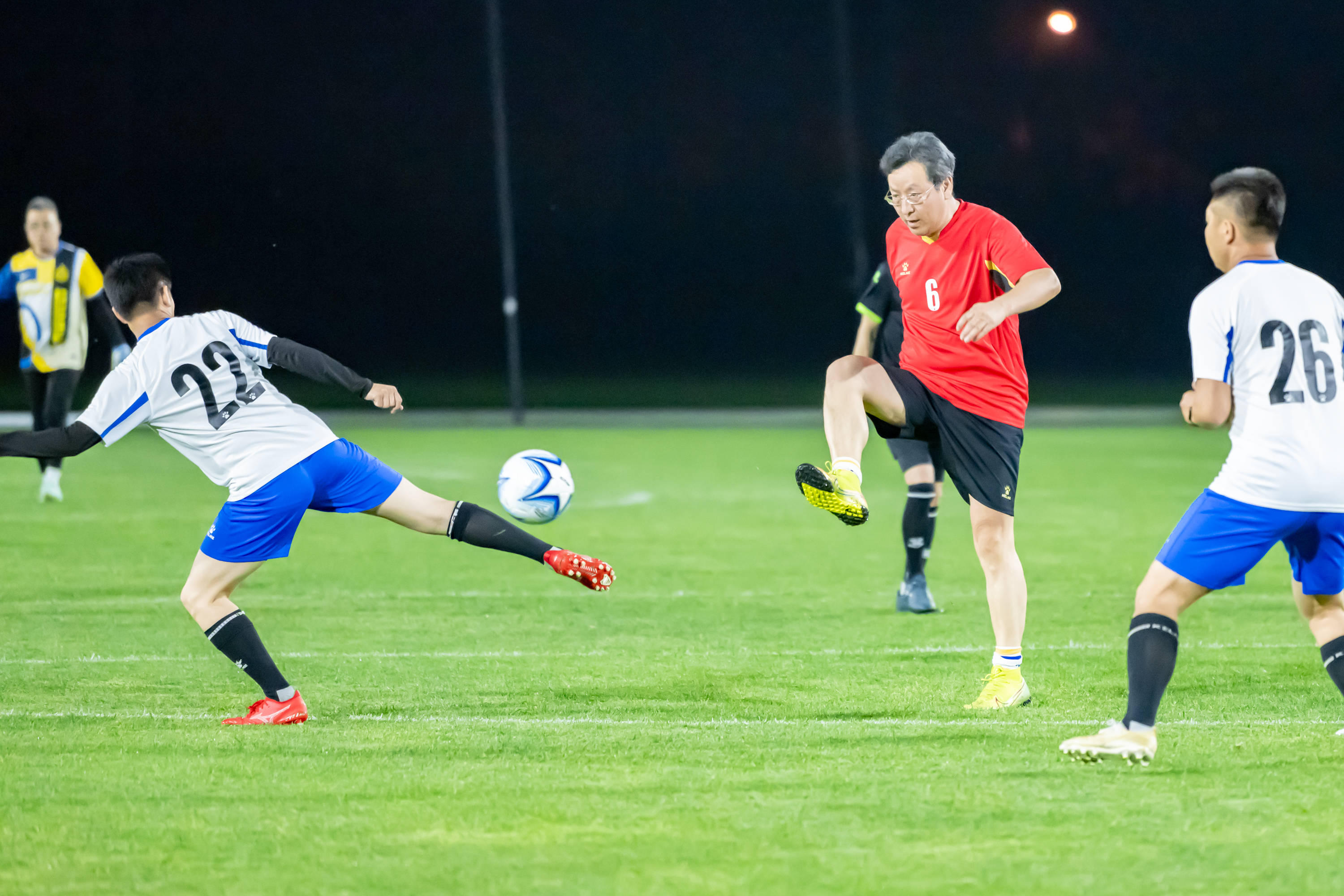 闻似乎显示 闻似乎显示