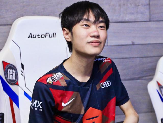 其极具攻击 其极具攻击